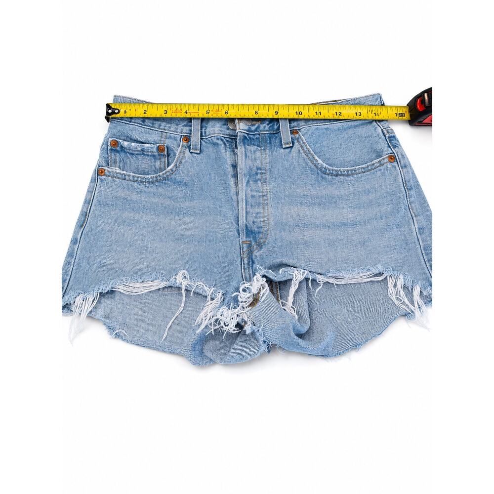 Levi’s Premium 501 Cutoff Denim Shorts W28 Light Wash Frayed Raw Hem Vintage 90s - Picture 11 of 12